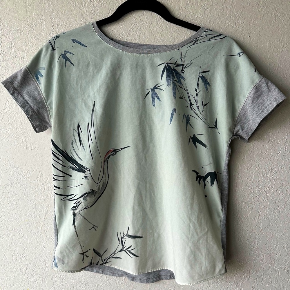 🖌️ ESPRIT Artistic Crane & Bamboo Tee – Zen-Inspired Comfort! ✨